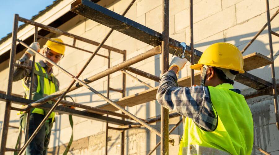 Professional fairlawn roofing services in Secor, IL